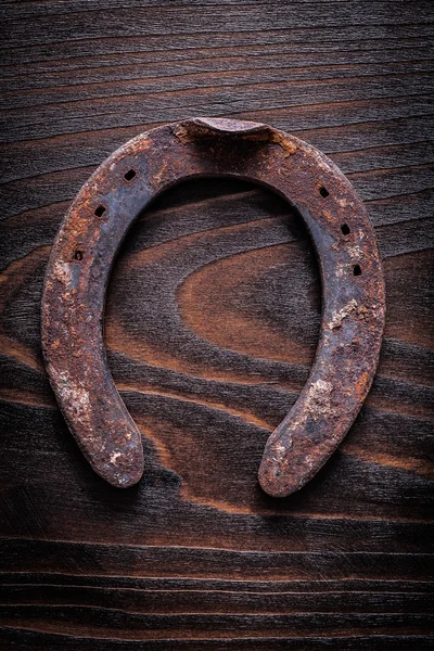 Rusty longstanding horseshoe — 图库照片