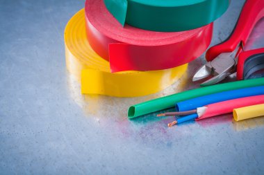 bakır kablolar, Kerpetenler, bantlar izolasyon