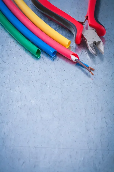 Cabos de cobre de proteção, nippers afiados — Fotografia de Stock