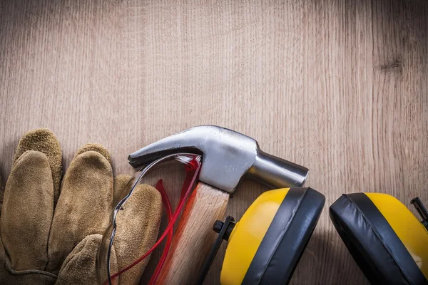 Group of safety working objects and hammer — Stock Photo, Image