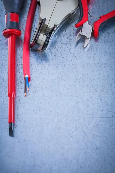Turnscrew, insulating tape, peeling insulation — Stock Photo, Image