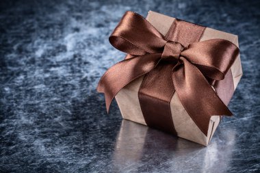 Mevcut bant ile kutulu Hediyelik