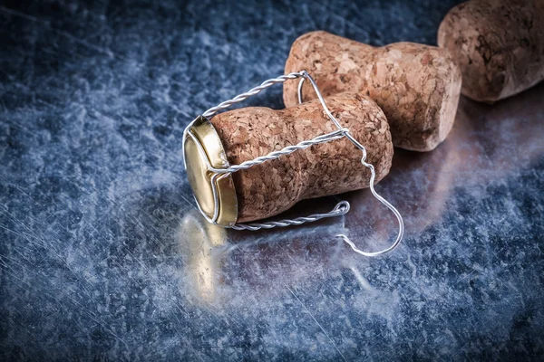 Champagne cork kranar tvinnad tråd — Stockfoto