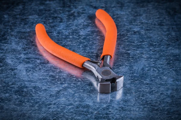 Insulated electric metal cutting pliers — Stock Photo, Image