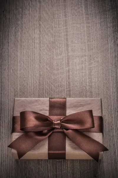 Wrapped vintage gift box — Stock Photo, Image