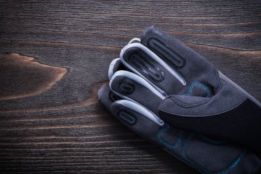 Koruyucu eldiven çalışma