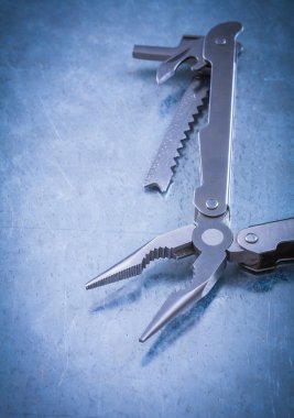 Çok fonksiyonlu metal daraltılabilir bıçak