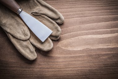 boya raspa ve çalışma eldiven