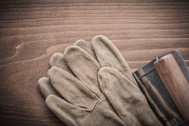 eldiven ve açı eski