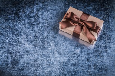 Kurdele ile mevcut kutusu