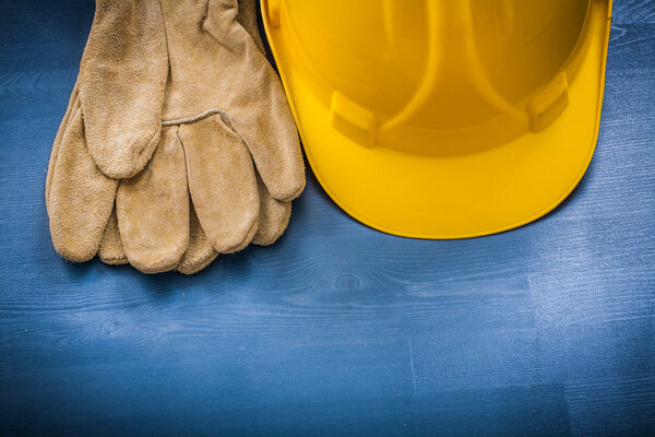 Gloves and building helmet