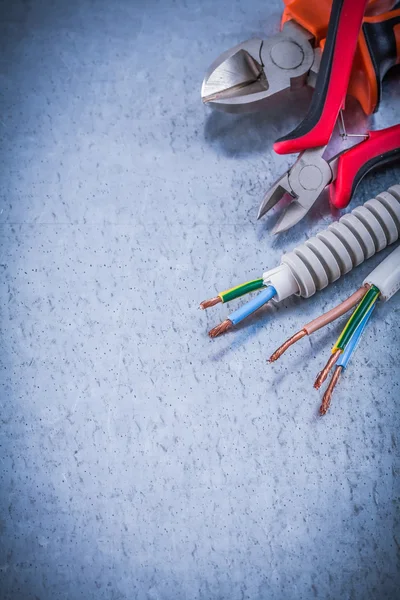 Sharp nippers corrugated pipe — Stock Photo, Image