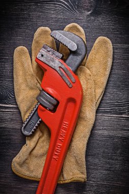 Koruyucu eldiven ve aracı