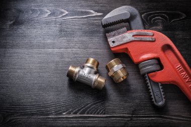 İngiliz anahtarı, sıhhi tesisat armatürleri