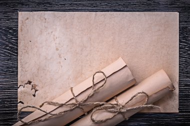 Ortaçağ kağıt kadar haddelenmiş