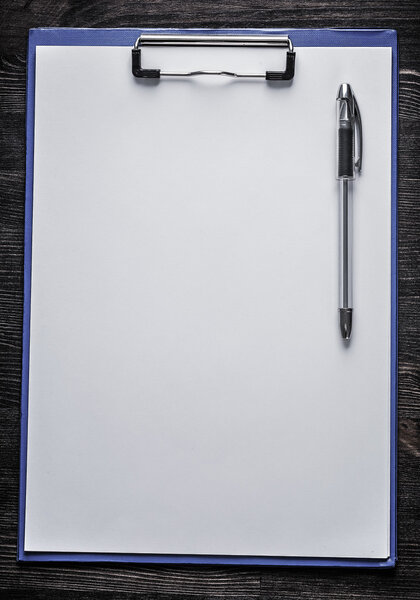 Clean notepad and black pen