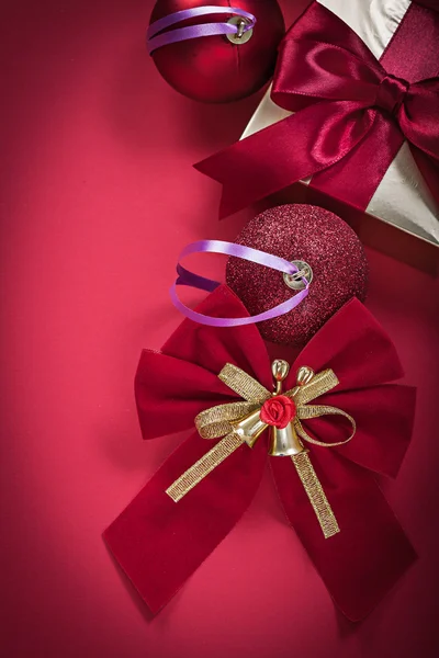 クリスマスの装飾とプレゼント ボックス — ストック写真