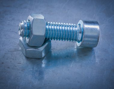 Screwbolt fındık yakın çekim ile