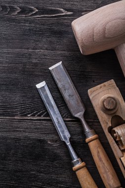 Düz keski, çekiç, tıraş uçak