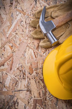 Pençe çekiç, zor şapka ve eldiven