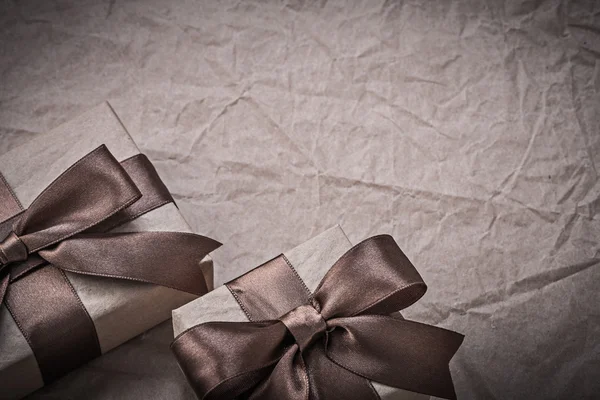 Giftboxes met gebonden lint — Stockfoto