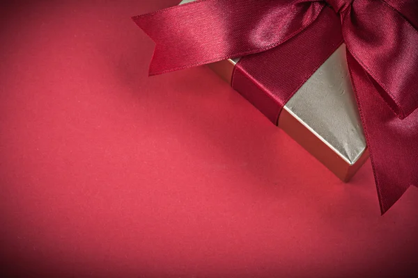 Wrapped gift box — Stock Photo, Image