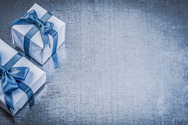 Giftboxes metal Paketli