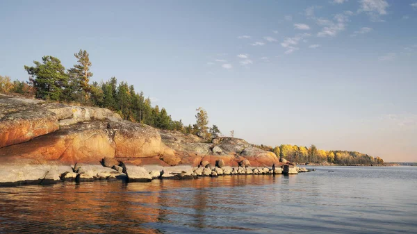 Rocas Granito Con Bosques Son Costa Islas Norte Europa Mar — Foto de Stock