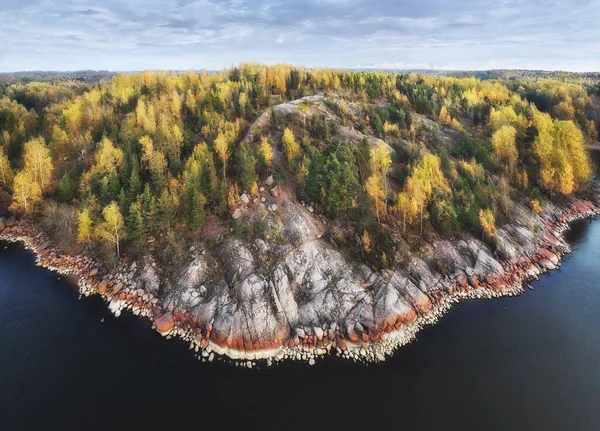 Herfst Baai Van Vyborg Zeezicht Van Schone Noordse Natuur Prachtige Stockafbeelding