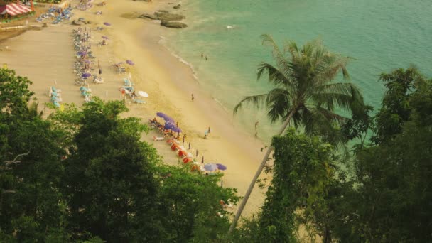 Tayland. Phuket Adası. Tropikal plaj manzara — Stok video