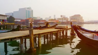 Penang renkli balıkçı tekneleri. Malezya