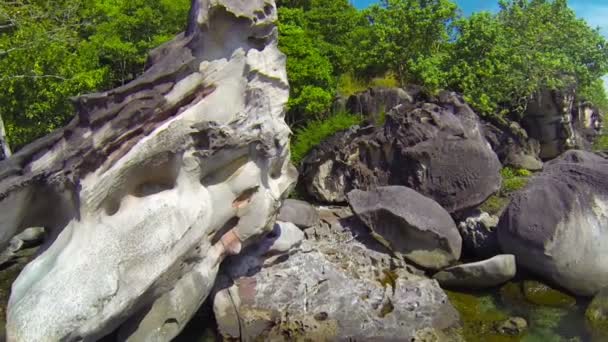 Tropical Tidepool Sheltered by Boulders — Stock Video