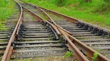 Eski mekanik paslı demiryolu anahtarı