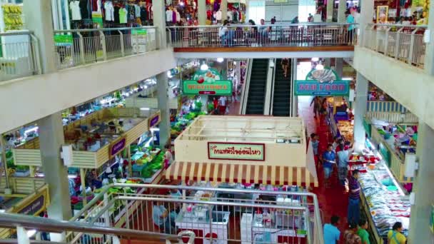 PATONG. PHUKET. THAILAND - CIRCA NOV 2014: Modern public market with fresh food and dry goods in Patong. Phuket. Thailand. Asia — Stock Video