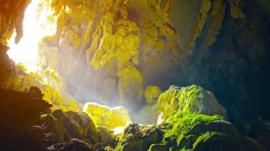 Blue Lagoon Vang Vieng, mağara ağzı. Laos