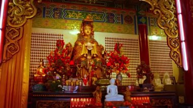 Tanrıça Matsu heykeli. Thean Hou Tapınağı Kuala Lumpur içinde. Malezya