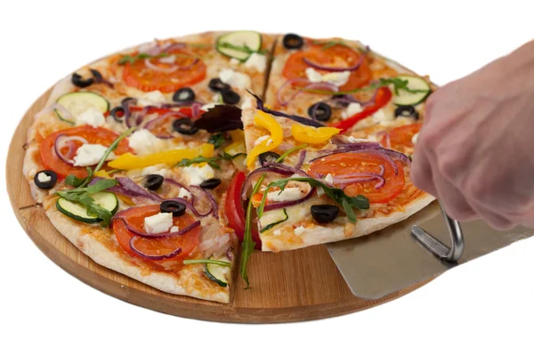 Pizza casera sobre fondo blanco —  Fotos de Stock