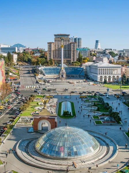 Panoramica sulla Piazza dell'Indipendenza, Kiev, Ucraina — Foto Stock