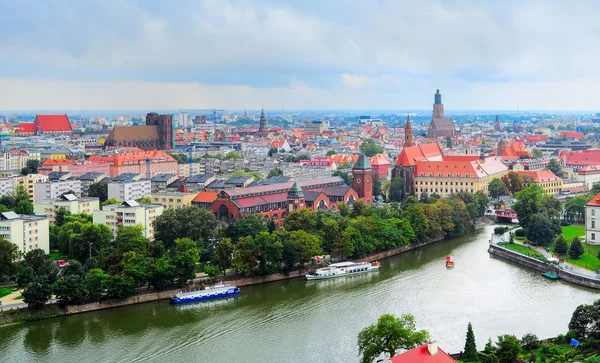 De skyline van de binnenstad van Wroclaw, Polen — Stockfoto