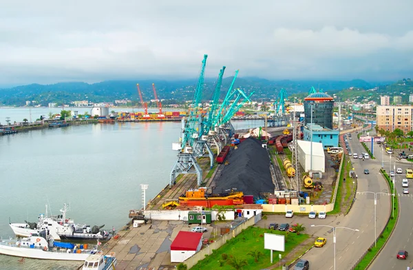 Industrieller Seehafen von Batumi — Stockfoto