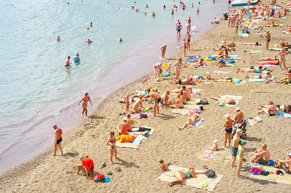 Crimea summer beach scene — Stock Photo, Image