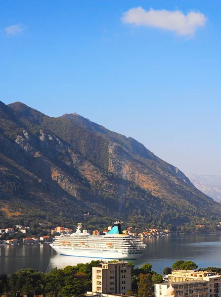 Luxus-Kreuzfahrtschiff — Stockfoto