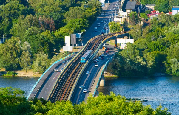 Metro bridge in Kyiv — Stock Photo, Image
