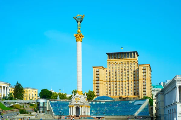 Słynny pomnik niepodległości w Kijowie — Zdjęcie stockowe