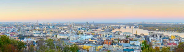 Vista Panorâmica Podil Distrito Histórico Margem Rio Dnipro Kiev Ucrânia — Fotografia de Stock