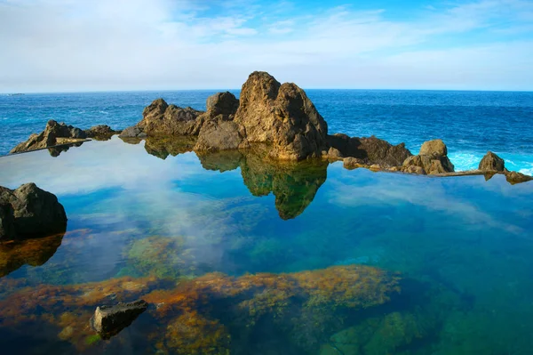 Baden Natuurlijke Lava Oceaan Zwembaden Lava Zwembaden Zijn Belangrijkste Attractie — Stockfoto