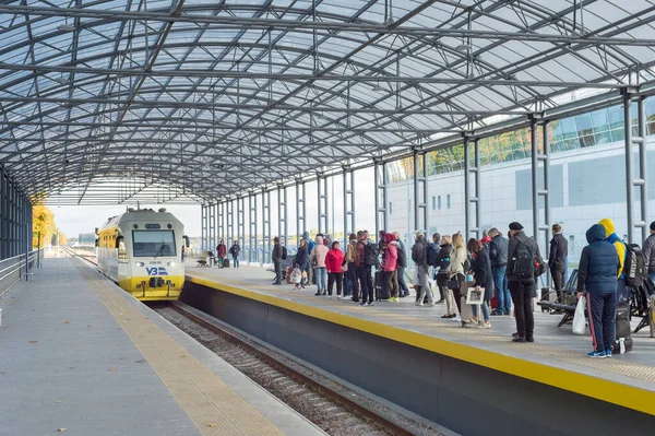 Kiew Ukraine Oktober 2019 Passagiere Steigen Den Boryspil Express Ein — Stockfoto