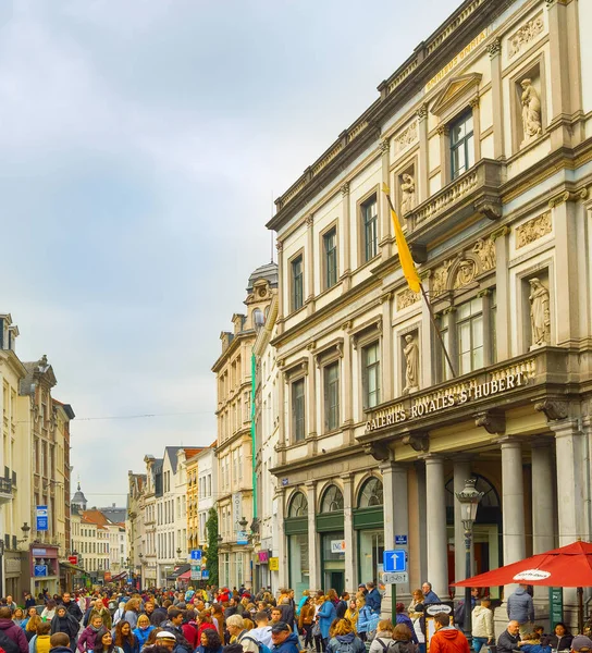 Brussels Belgia Październik Października 2019 Tłum Ludzi Starym Mieście Przed — Zdjęcie stockowe