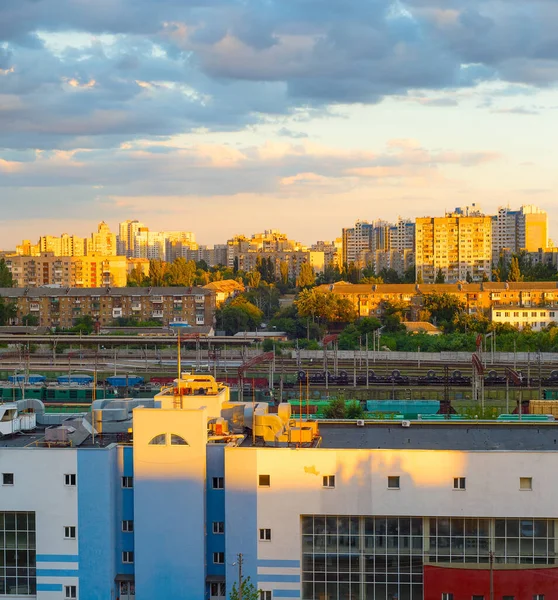 Skyline Der Kiewer Wohnviertel Bei Sonnenuntergang Ukraine — Stockfoto