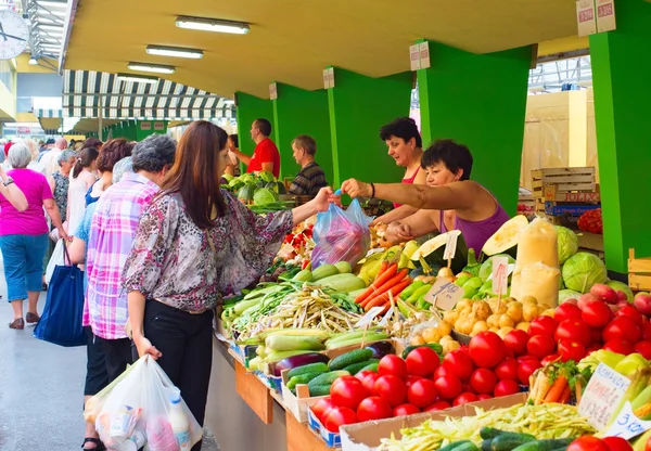 在波斯尼亚的食品市场 — 图库照片